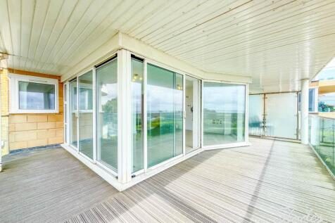 BALCONY (4)