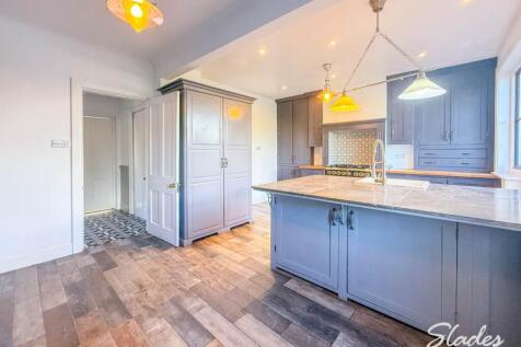 KITCHEN (2)
