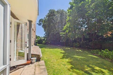 3 east cliff manor p