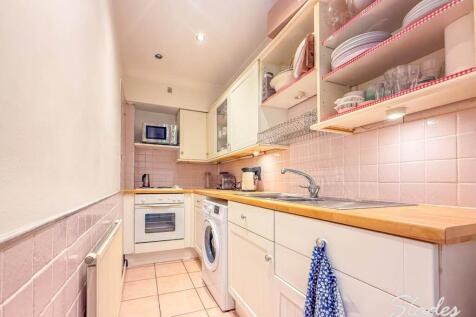 KITCHEN (2)