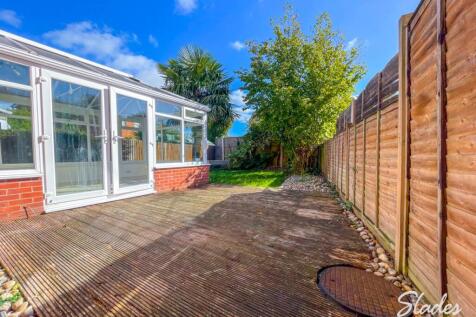 43 Le Pat decked are