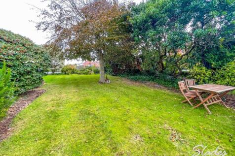 Communal Lawn (2)