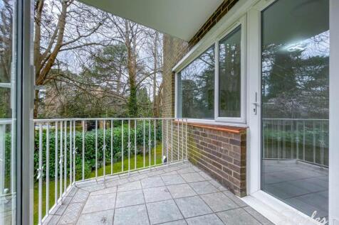 28 lindsay balcony m