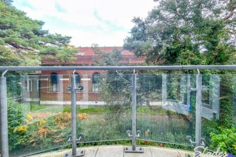 16 East Cliff balcon