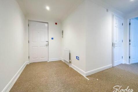 16 east cliff entran