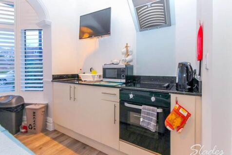 2, 73 Southbourne Ro