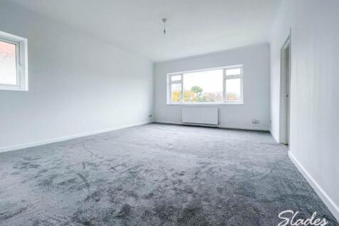 4 Avonmore lounge ma