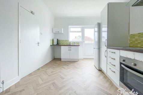 4 avonmore kitchen 3