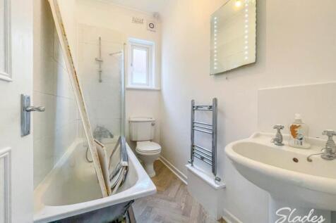 4 avonmore bathroom 