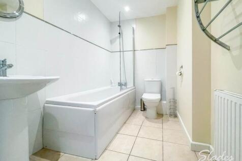 16 florence bathroom