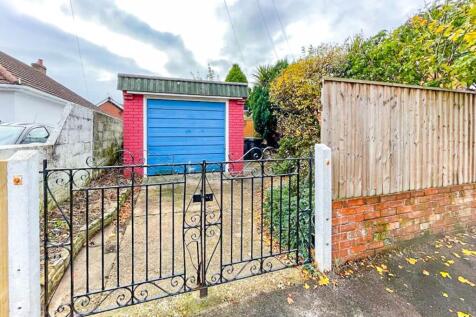 149 Stourvale garage