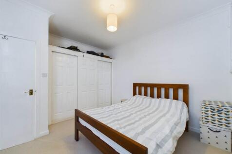 6 griffin master bed