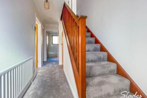 8 The courtyard entr