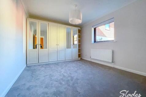 8 The Courtyard Thir