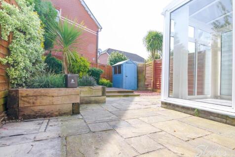 39 Le Pat Close gard