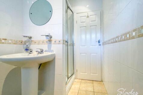 81 forest downstairs