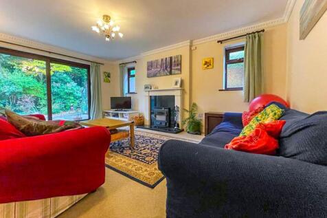 151a Burley Road lou