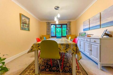 151a Burley Road 2nd