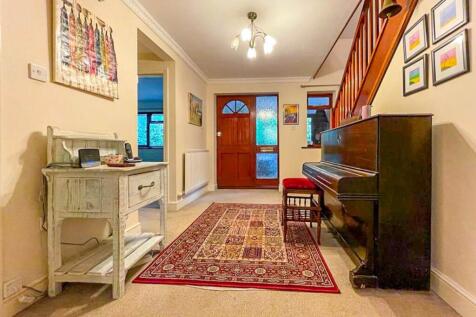 151a Burley Road ent