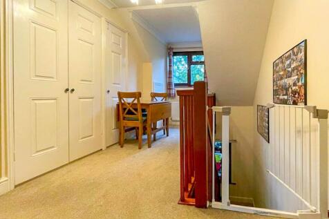 151a Burley Road lan