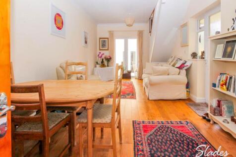 40A NASEBY LOUNGE AN