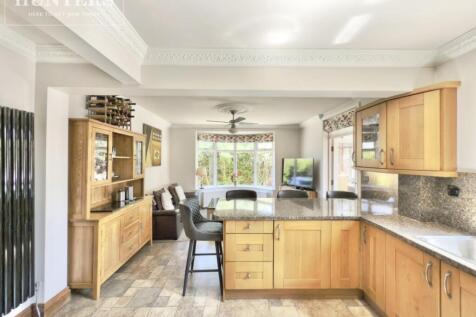 pbox-kitchen-347312.jpg