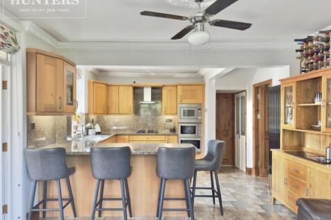 pbox-kitchen-347312.jpg