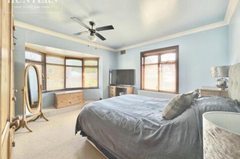 pbox-bedroom-347312.jpg