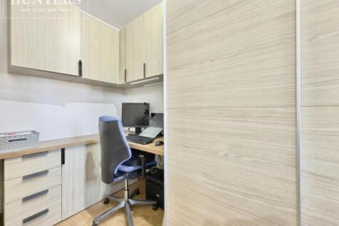 pbox-study-347312.jpg