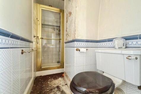 pbox-bathroom-331098.jpeg