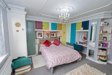 Bedroom2_2.jpg