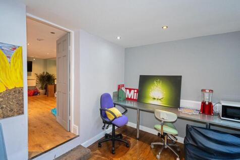Kitchenette_1.jpg