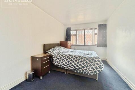 pbox-bedroom-332950.jpg