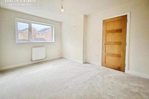 pbox-bedroom-335336.jpeg