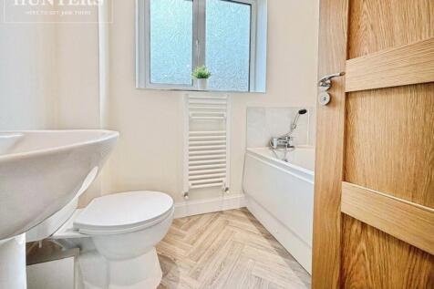 pbox-bathroom-335336.jpeg