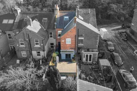 29 Victoria Crescent, Barnsley 36_297.jpg