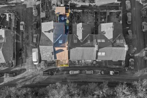 29 Victoria Crescent, Barnsley 39_297.jpg