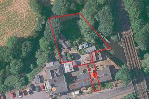 89 Dearn Hall LAND.JPG