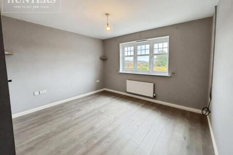 pbox-bedroom-332427.JPG