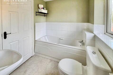 pbox-bathroom-333471.jpg