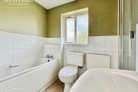 pbox-bathroom-333471.jpg
