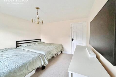 pbox-bedroom-333471.jpg