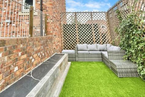 pbox-garden-330911.jpg