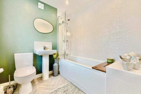 pbox-bathroom-331070.jpeg