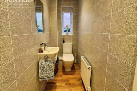 pbox-bathroom-332825.jpeg