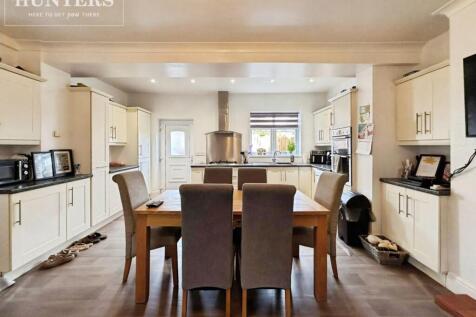 pbox-dining_room-336897.jpeg