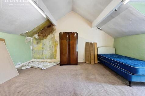 pbox-bedroom-337579.jpeg
