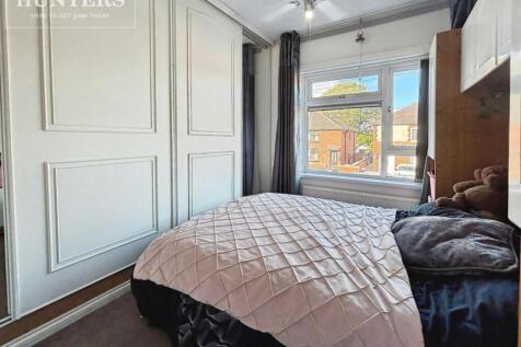 pbox-bedroom-338400.jpeg