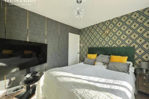 pbox-bedroom-335883.jpeg