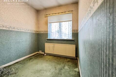 pbox-bedroom-340582.JPG